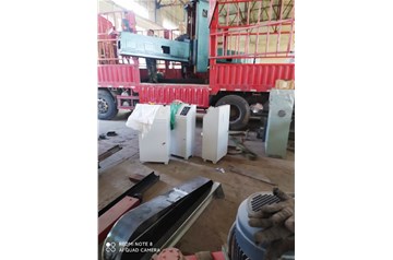 龍門式全自動切碳素大鋸裝車發貨